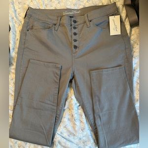 Universal Thread high rise skinny jeans. Size 16/33